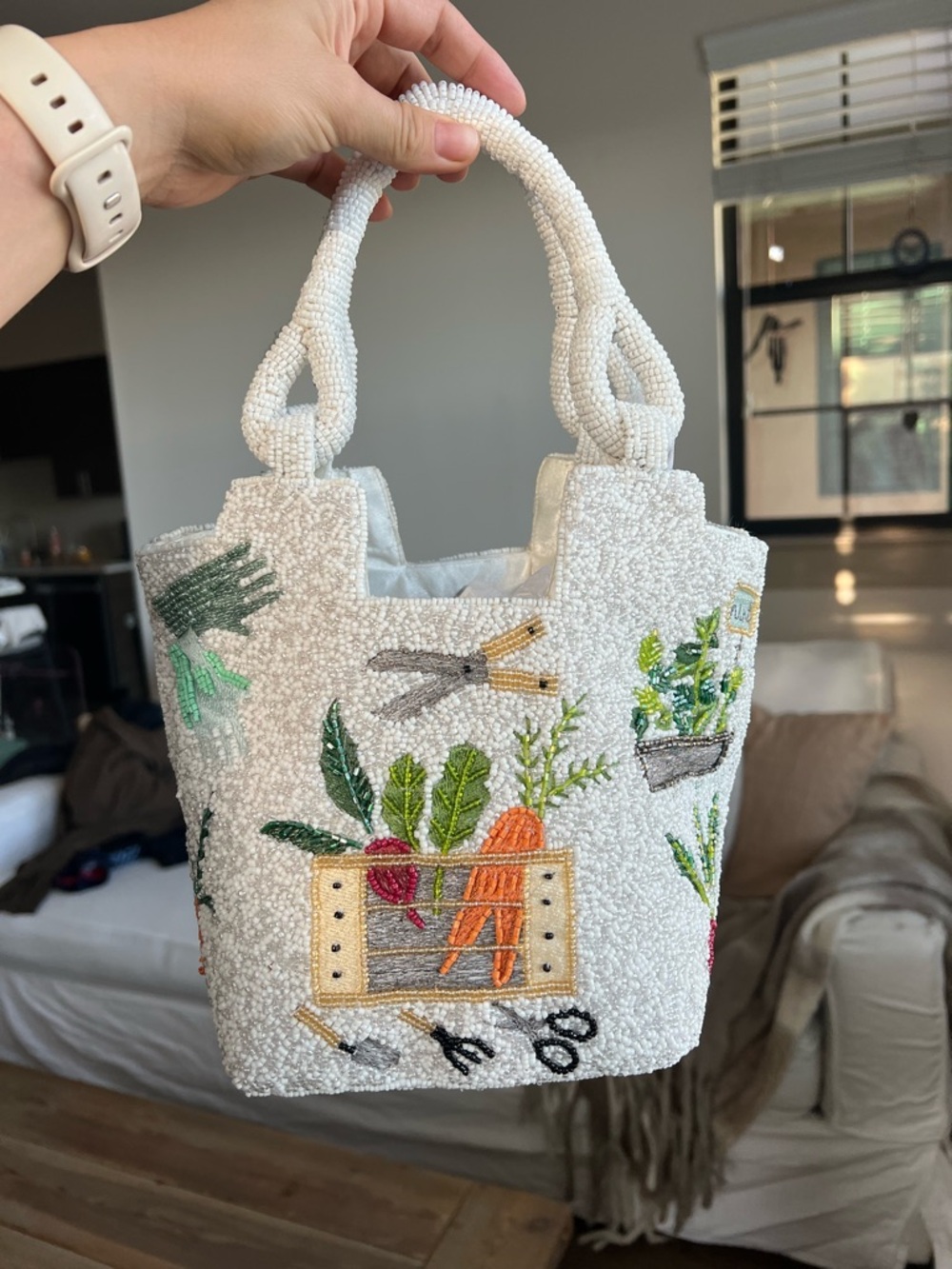 VIRAL White Beaded Garden Tote Bag with Embroidered Vegetables